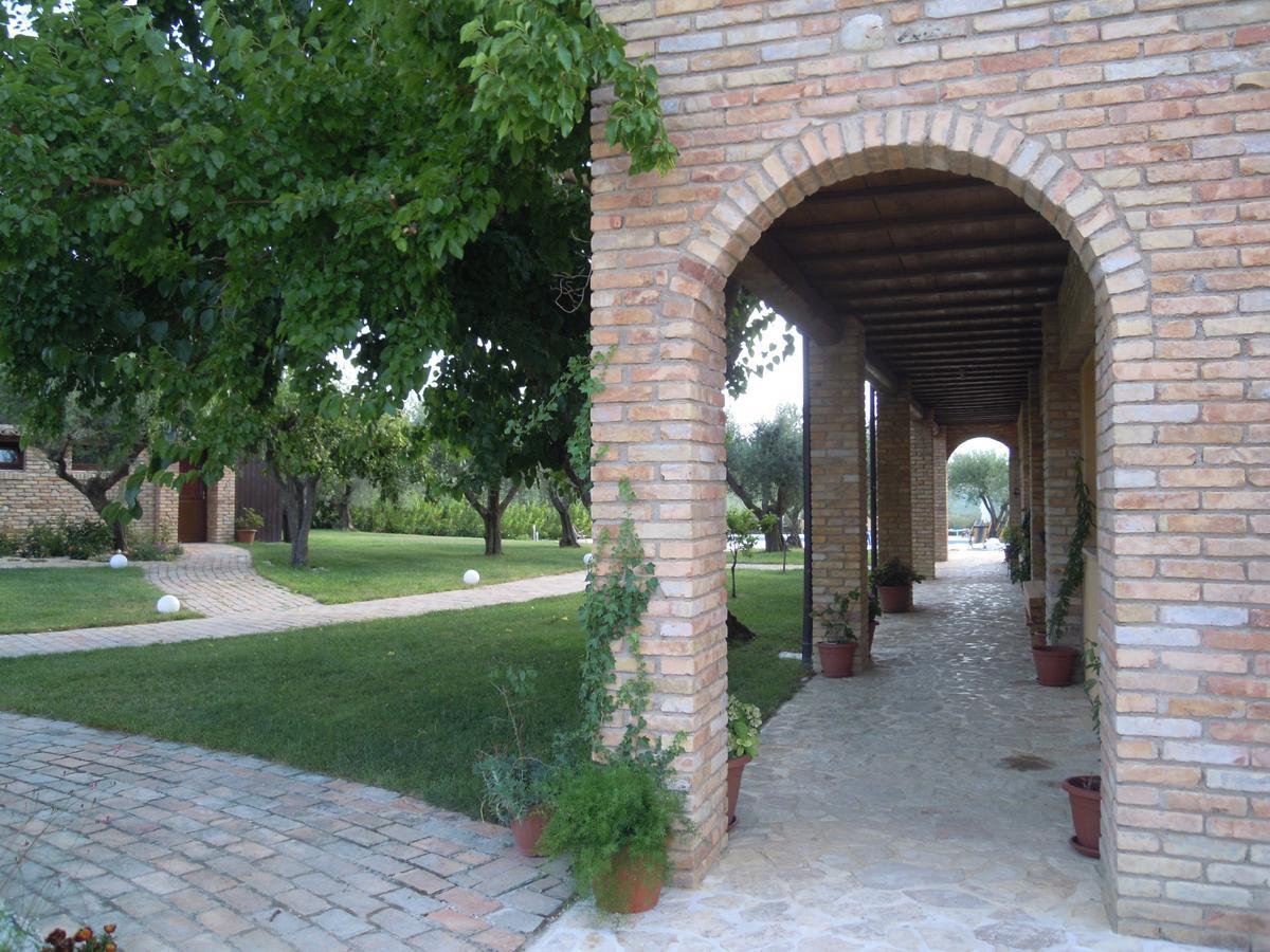 Agriturismo Piccolo Albero Лорето Апрутино Екстериор снимка