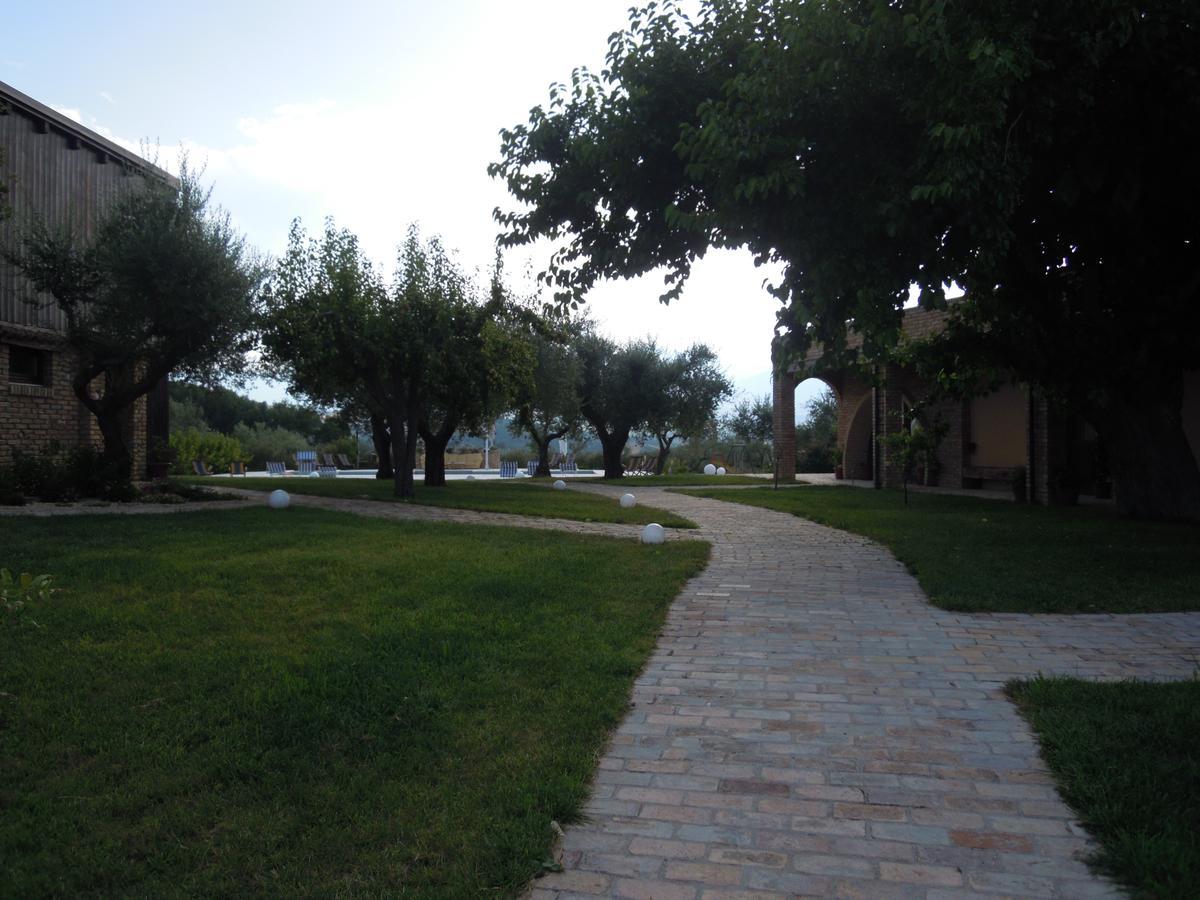 Agriturismo Piccolo Albero Лорето Апрутино Екстериор снимка